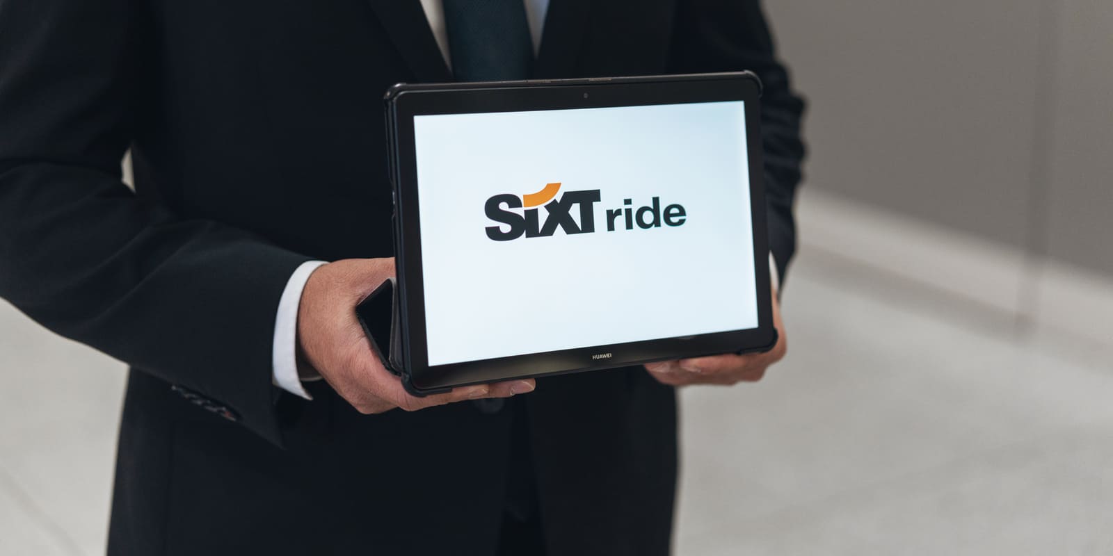 BUSINESS TAXI AND TRANSFER SERVICE WORLDWIDE WITH SIXT RIDE