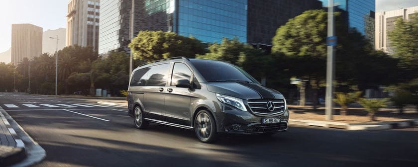 grauer Mercedes-Benz Vito Passenger Van